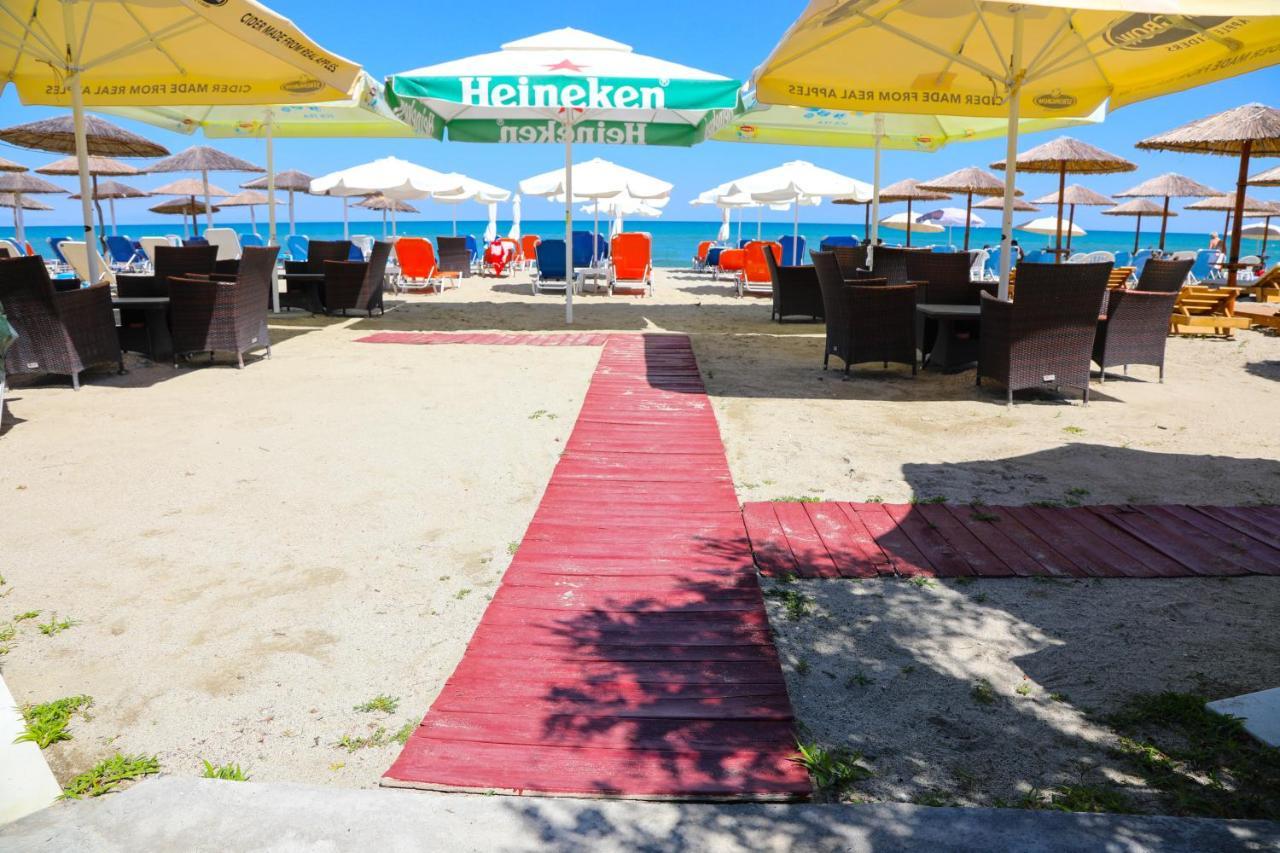 Vera Olympiakí Aktí Luaran gambar